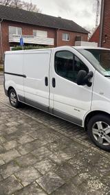 Renault Traffic - gebrauchte Renault Trafic aus dem Jahr 2012