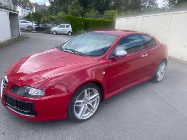 Alfa Romeo GT 1.9 JTD 16V M-Jet Quadrifoglio Verde Q2.klima