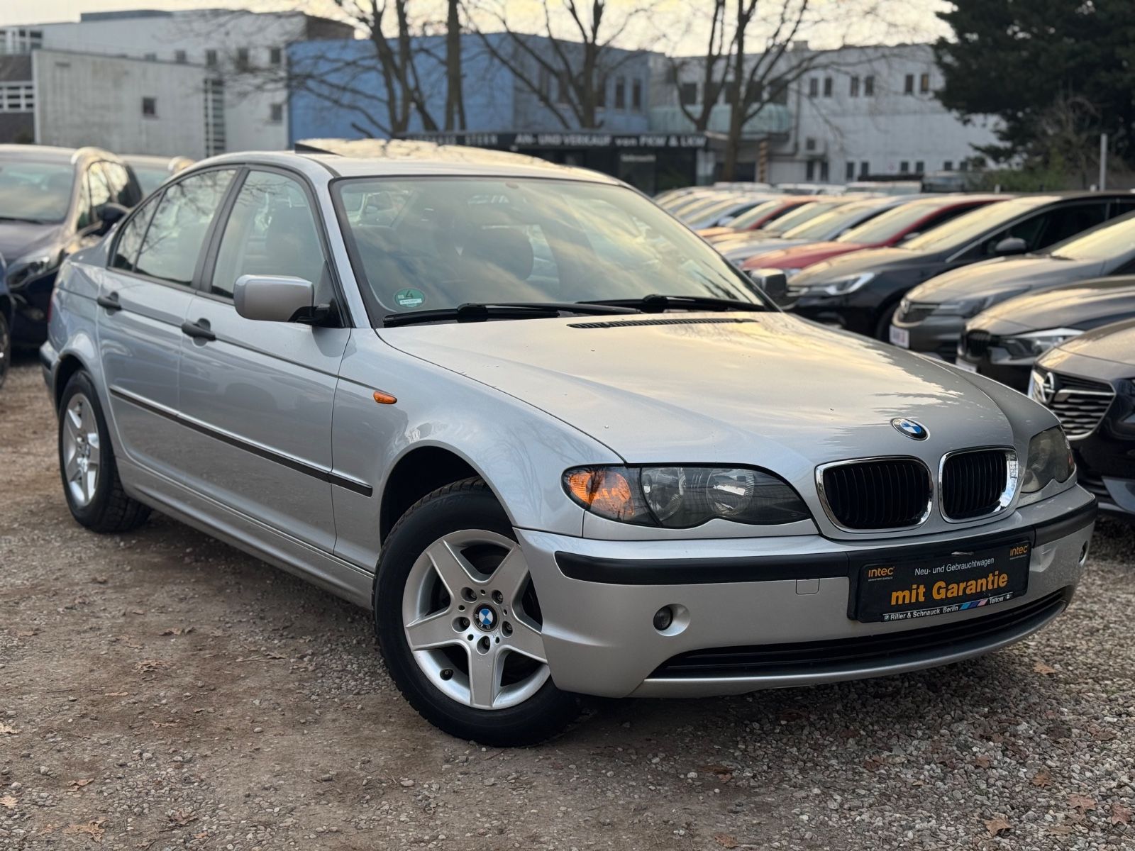 BMW BMW 318i Edition Exclusive TÜV NEU*1 Hand*Sch-Dach