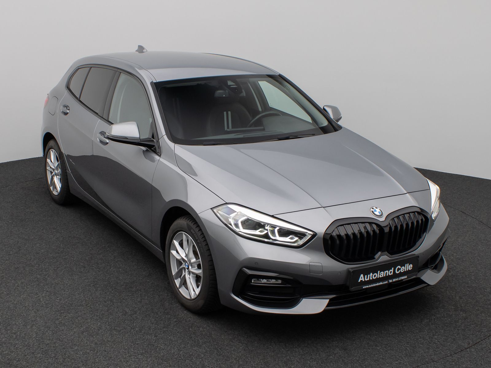 Fahrzeugabbildung BMW 118i Sport Line DAB HiFi Lenkrhz Fernlichtassist