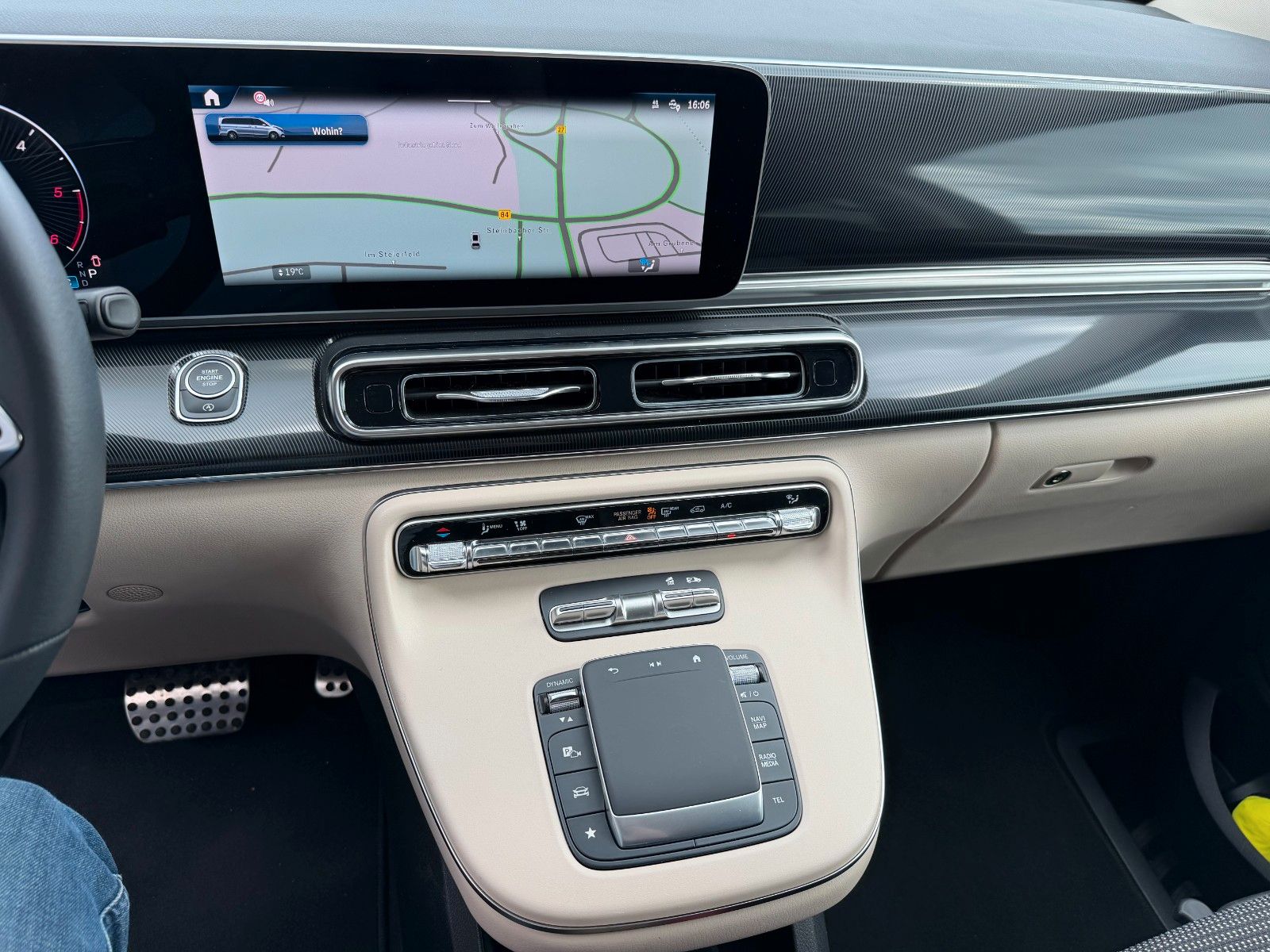 Fahrzeugabbildung Mercedes-Benz V 250 d Marco Polo 4MATIC AIRMATIC AHK2,5 Markis