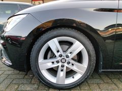 Fahrzeugabbildung Seat Leon FR 2.0TDI+ACC+NAVI+SHZ+KAMERA+PDC+KESSY+LED