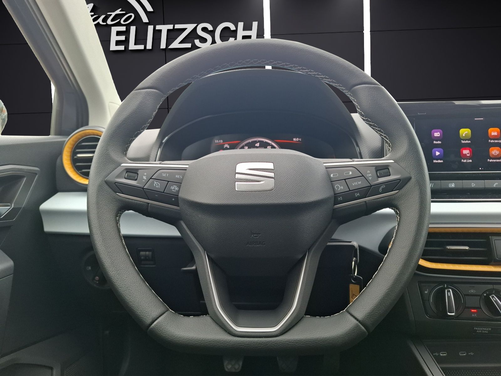 Fahrzeugabbildung SEAT Ibiza TSI Style LED AppConnect GRA VC PDC SHZ Kl