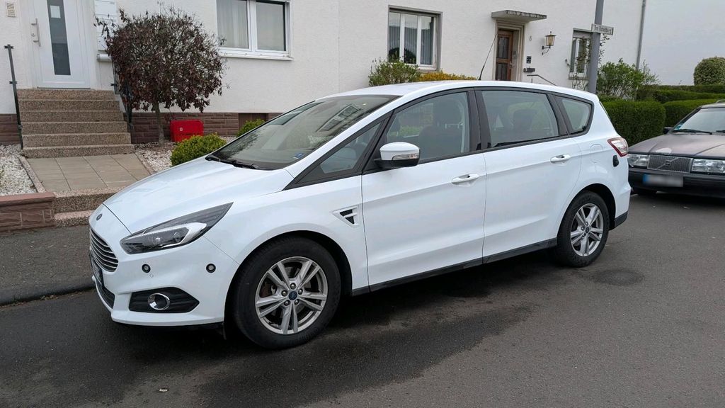 Image of Ford S-Max