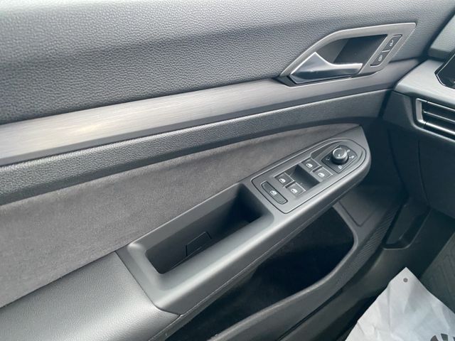 Golf Mildhybrid 1.5 eTSi 110kW DSG LED Navi Park