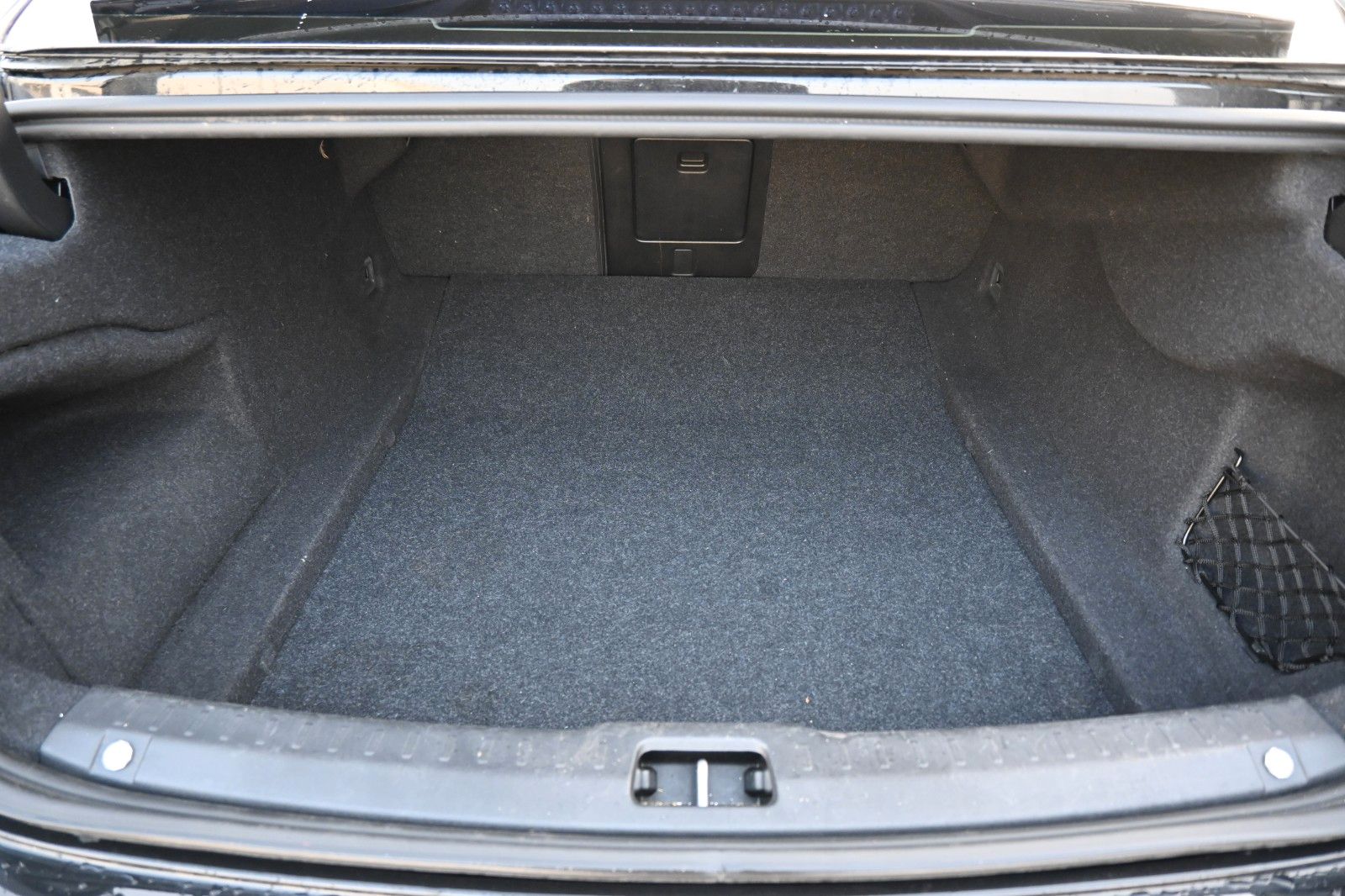 Fahrzeugabbildung Volvo S 90 T5 Lim*Mom*LED*Navi*STHZ*Miete*MIETKAUF