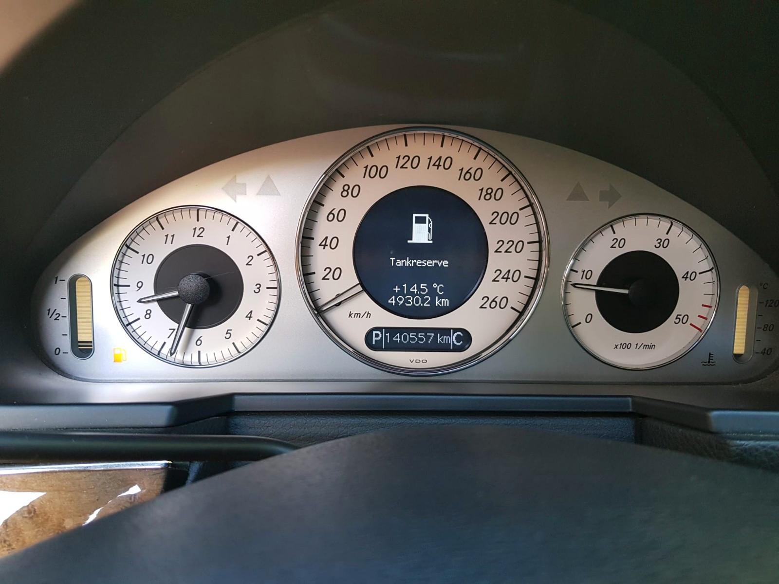 Mercedes-Benz E 220 CDI AVANTGARDE Avantgarde