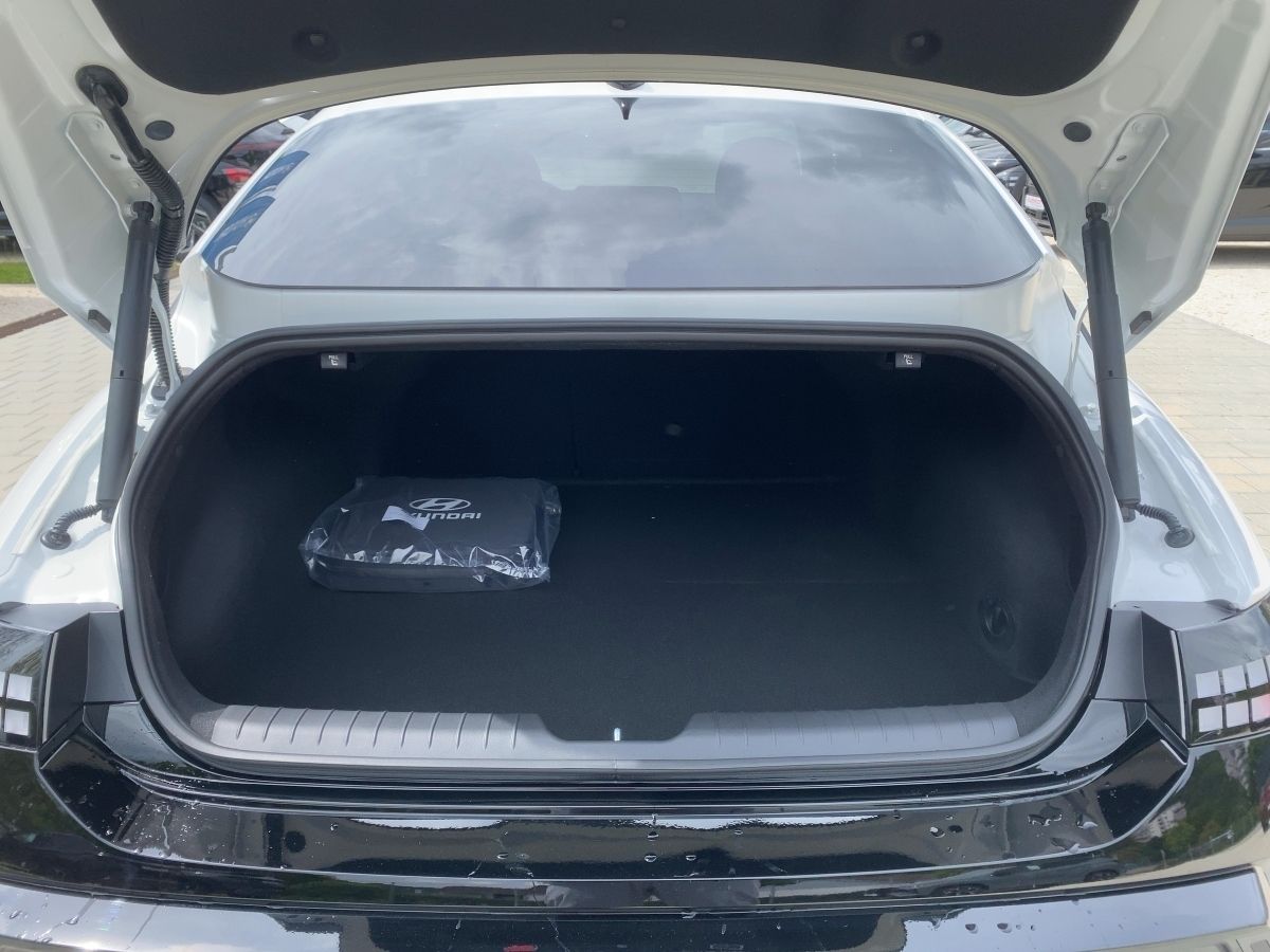 Hyundai IONIQ 6 - Bild 13