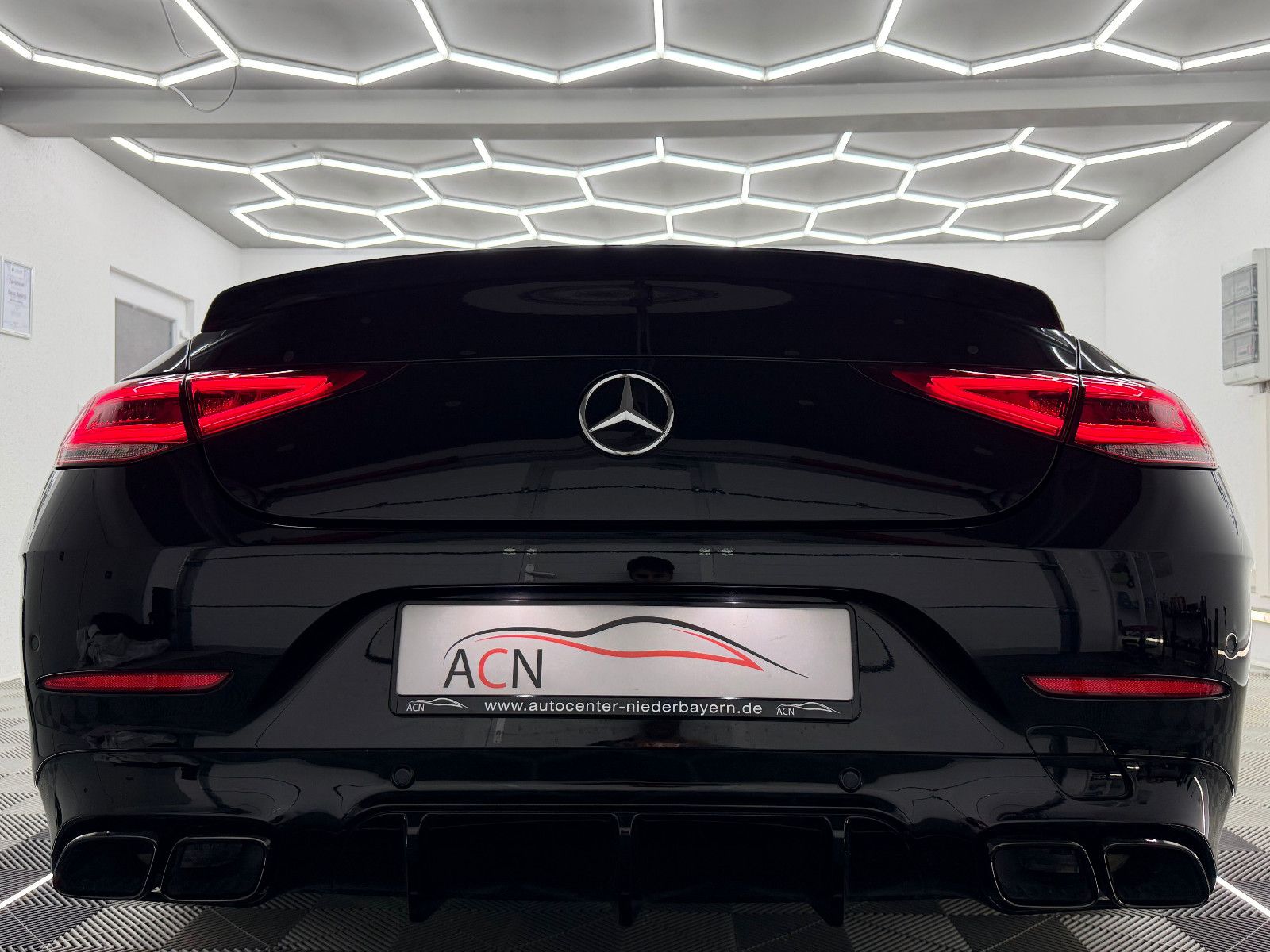 Fahrzeugabbildung Mercedes-Benz CLS 350 d 4Matic AMG-LINE/HuD/eGSD/DISTR+/STHZ