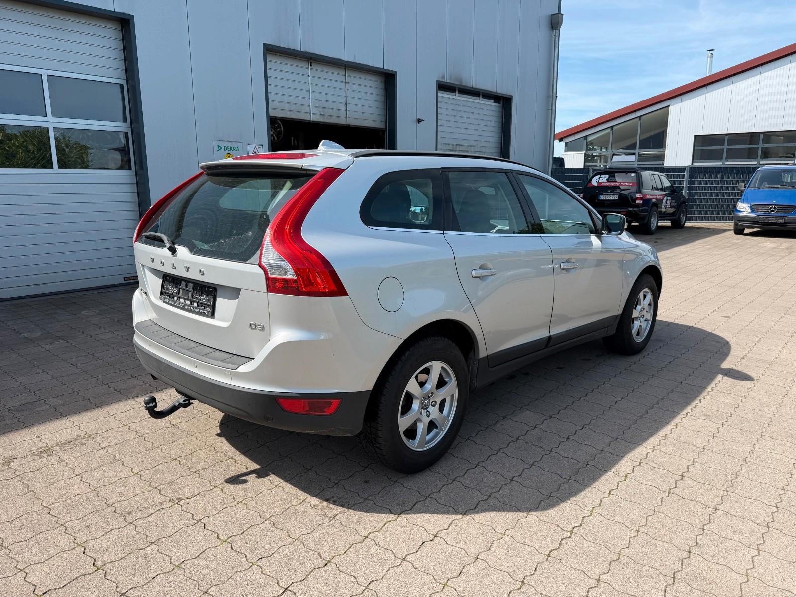 Volvo XC 60 XC60 Momentum Drive