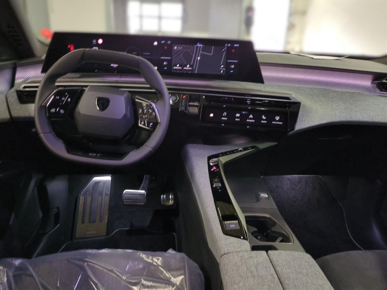 Fahrzeugabbildung Peugeot 3008 GT MildHybrid e-DSC+Navi+VollLED