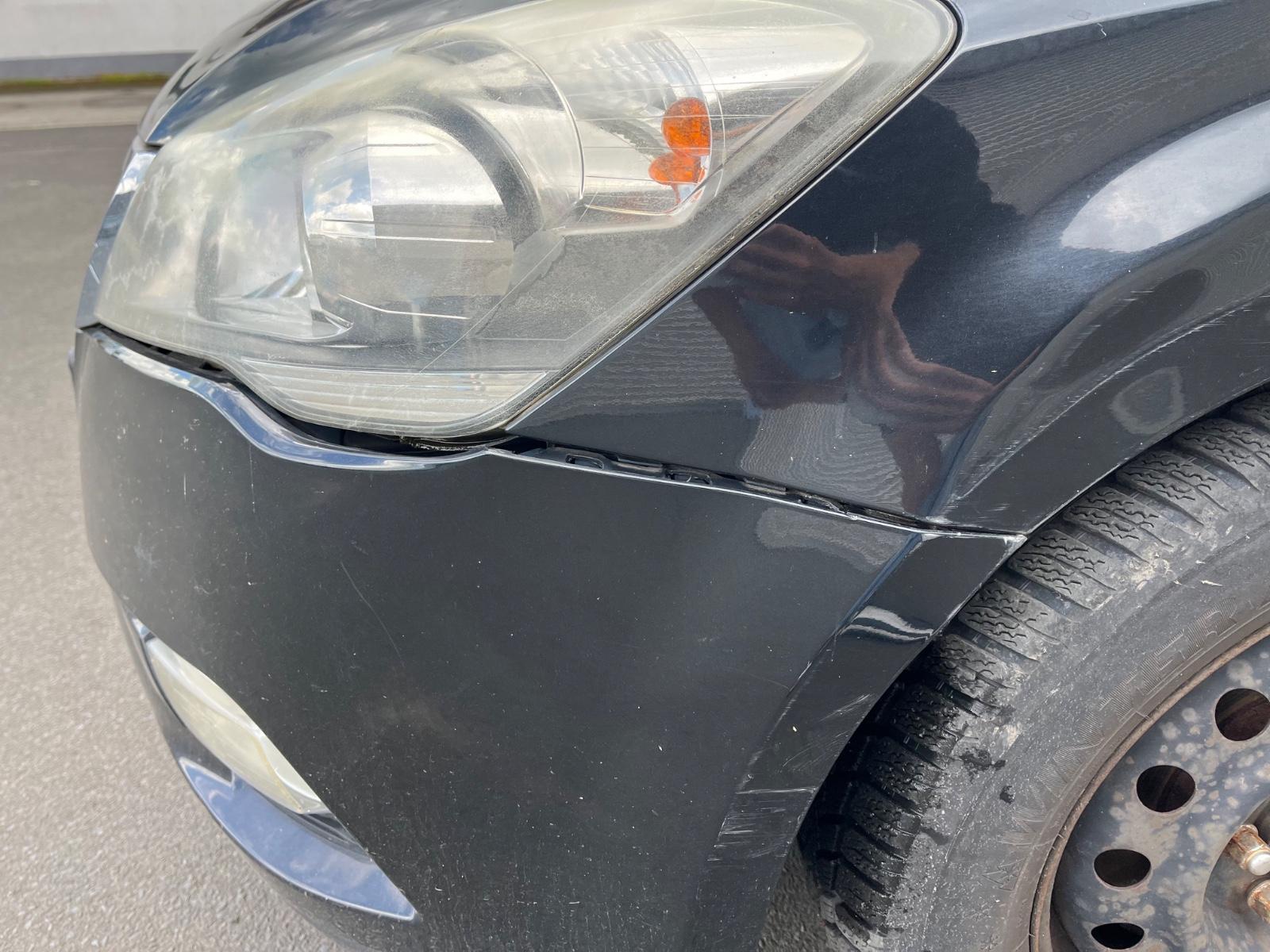 Kia cee'd 2010 — photo 12