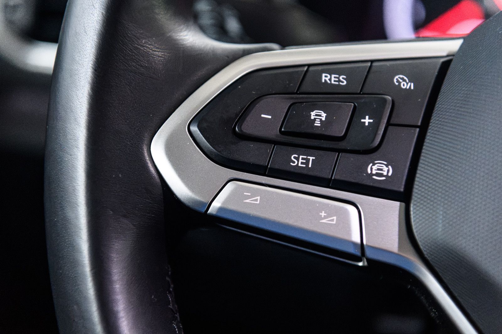 Fahrzeugabbildung Volkswagen T-Cross +SHZ +KAMERA +NAVI +ACC