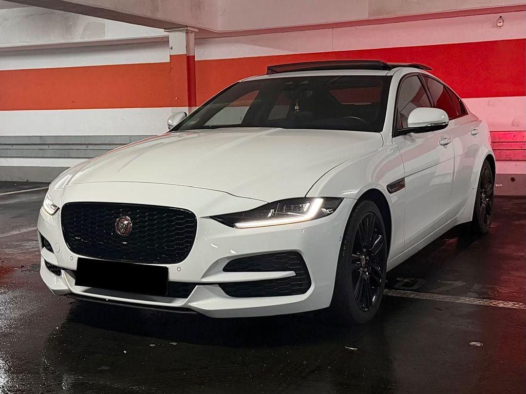 Image of Jaguar XE