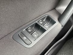 Fahrzeugabbildung Volkswagen Golf Sportsvan Trendl. 1.2 TSI - PDC*Sitzhzg*GRA