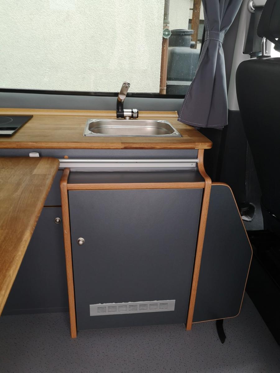 Volkswagen T6 Transporter (Campingausbau)