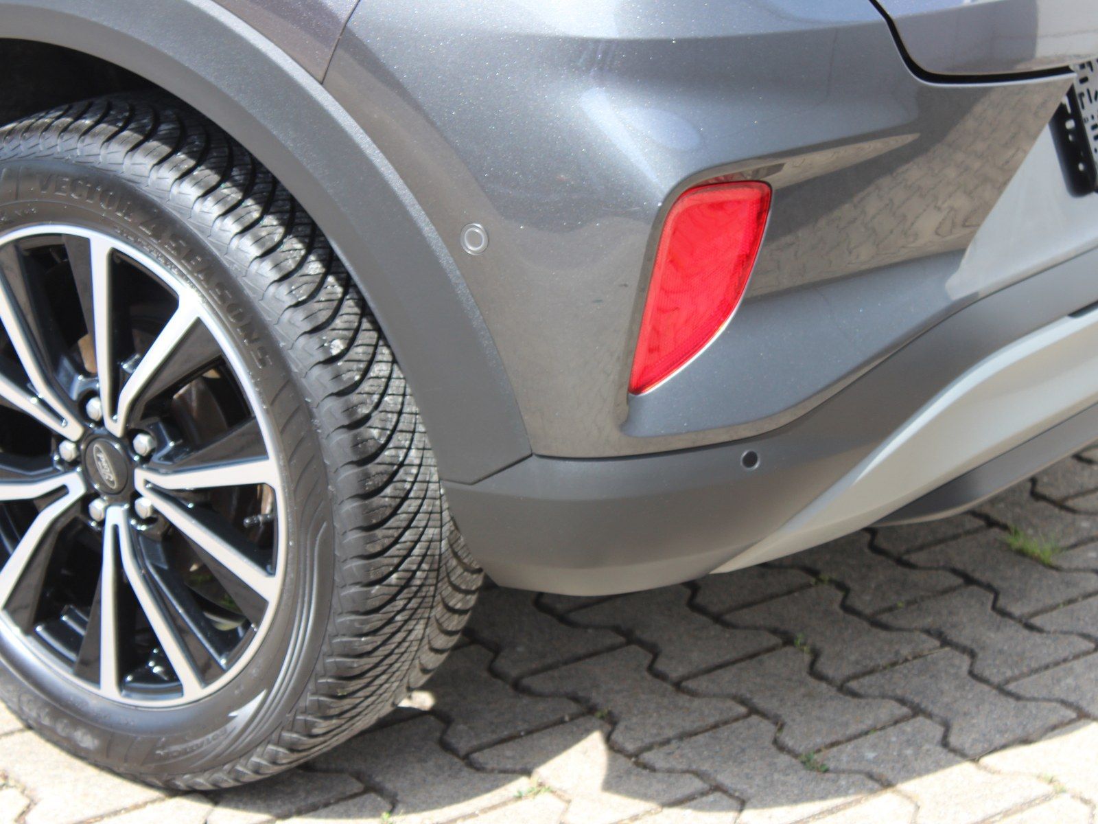 Fahrzeugabbildung Ford Puma Titanium 1,0 EcoBoost Mild Hybrid