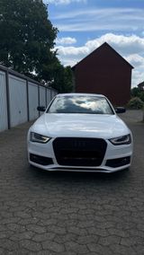 Audi A4 B8 (BJ 2013) mit 3-facher S-Line A... - Audi A4: Bj