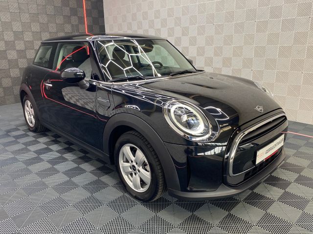 MINI Mini Cooper*ESSENTIAL TRIM*LED-PDC-SOND.LACK-15"