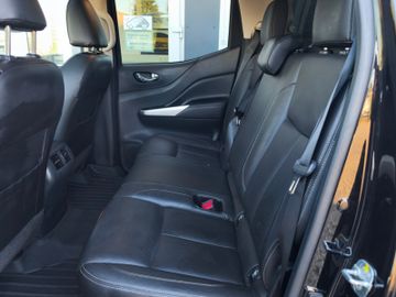 Nissan Navara Tekna Double Cab 4x4*Leder*LED*AHK*SSD*