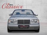 Mercedes-Benz E 220 Cabriolet - Mercedes-Benz Oldtimer: Cabrio
