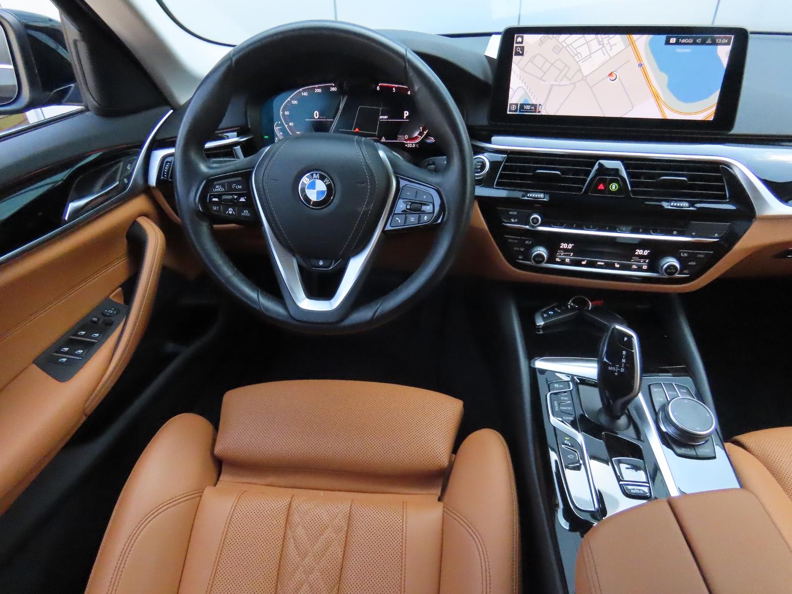 BMW 530d xDrive Autom. Leder Keyless Head-Up 360°