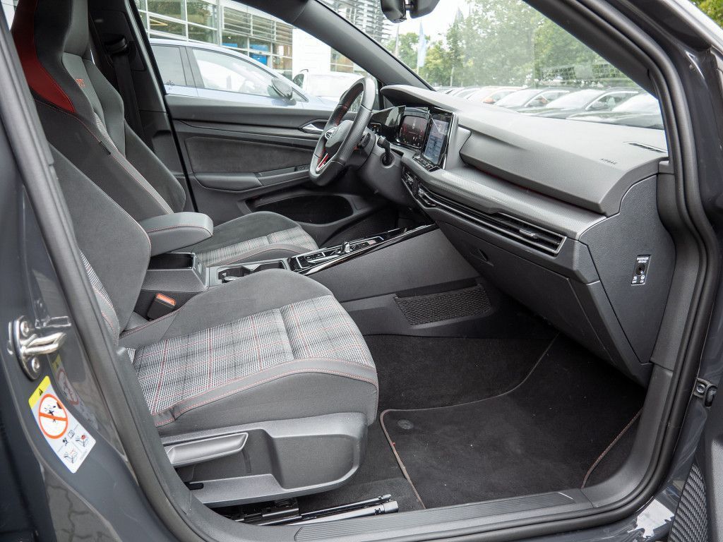 Volkswagen Golf - Bild 3