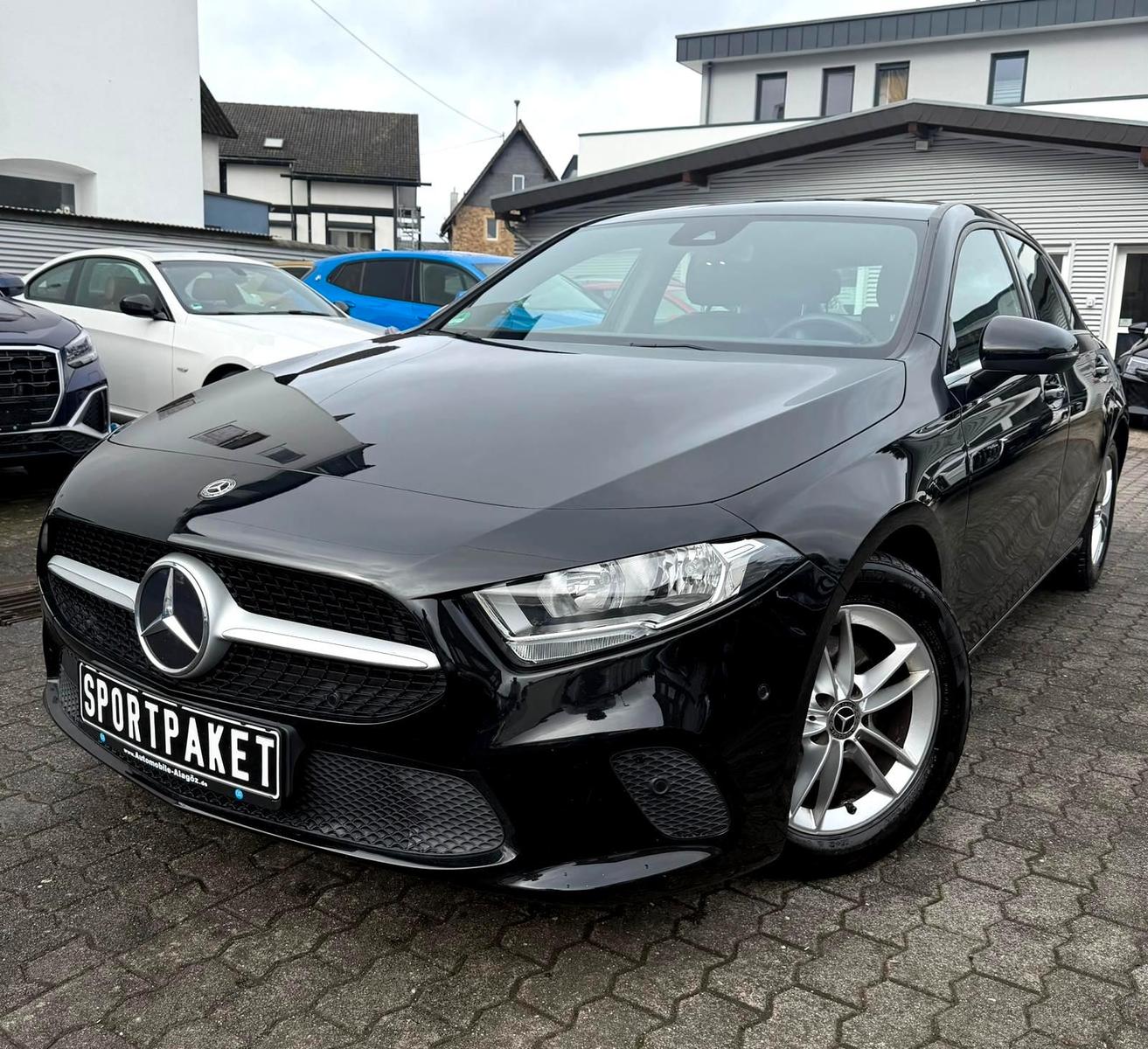 Mercedes-Benz A 180 *STAND-HEIZUNG*NAVI-PAKET*BUSINESS-PAKET*