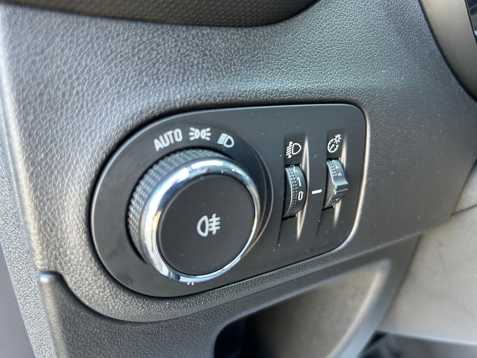 Fahrzeugabbildung Opel Crossland°Automatik°Kamera°1.Hand°LED°