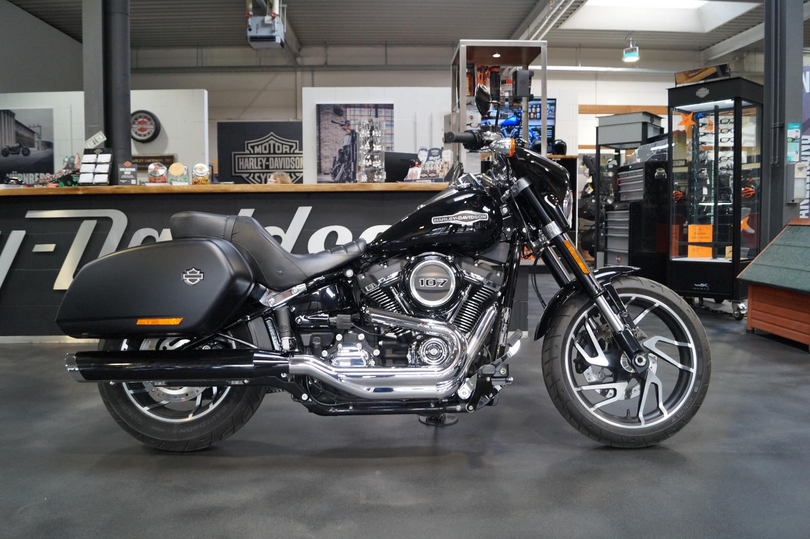 Harley-Davidson SPORT GLIDE 107 1.Hand KESS-TECH Garantie