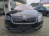 Skoda Superb Combi Style*1H*Navi*R-Kam*Bi-Xen*DAB - Skoda Superb Gebrauchtwagen in Hamburg