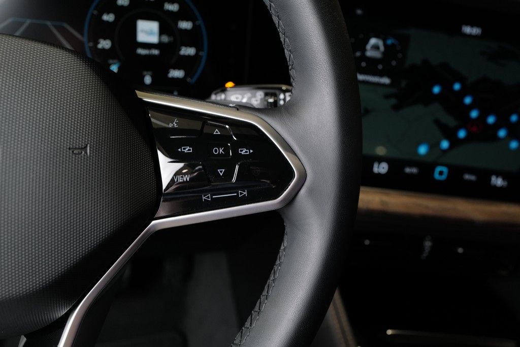 Volkswagen Touareg - Bild 14