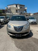 Lancia Ypsilon 1.2 69 CV 5 porte Silver - Lancia Ypsilon: Gold