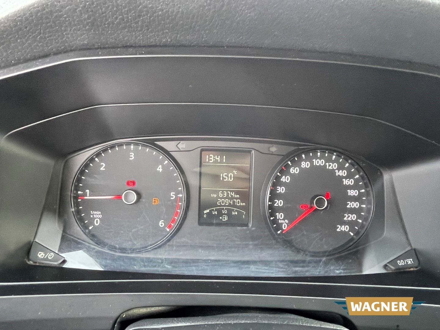 Fahrzeugabbildung Volkswagen T6 Kombi EcoProfi lang 9 Sitzer Klima