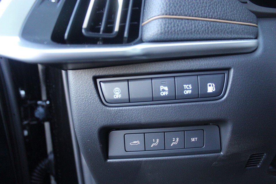 Fahrzeugabbildung Mazda CX-60 PHEV Homura AWD AT CON-P DRI-P COM-P LEDER