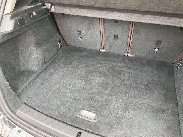 Fahrzeugabbildung BMW 218 Active Tourer i Luxury Line Autom. Navi, Ein