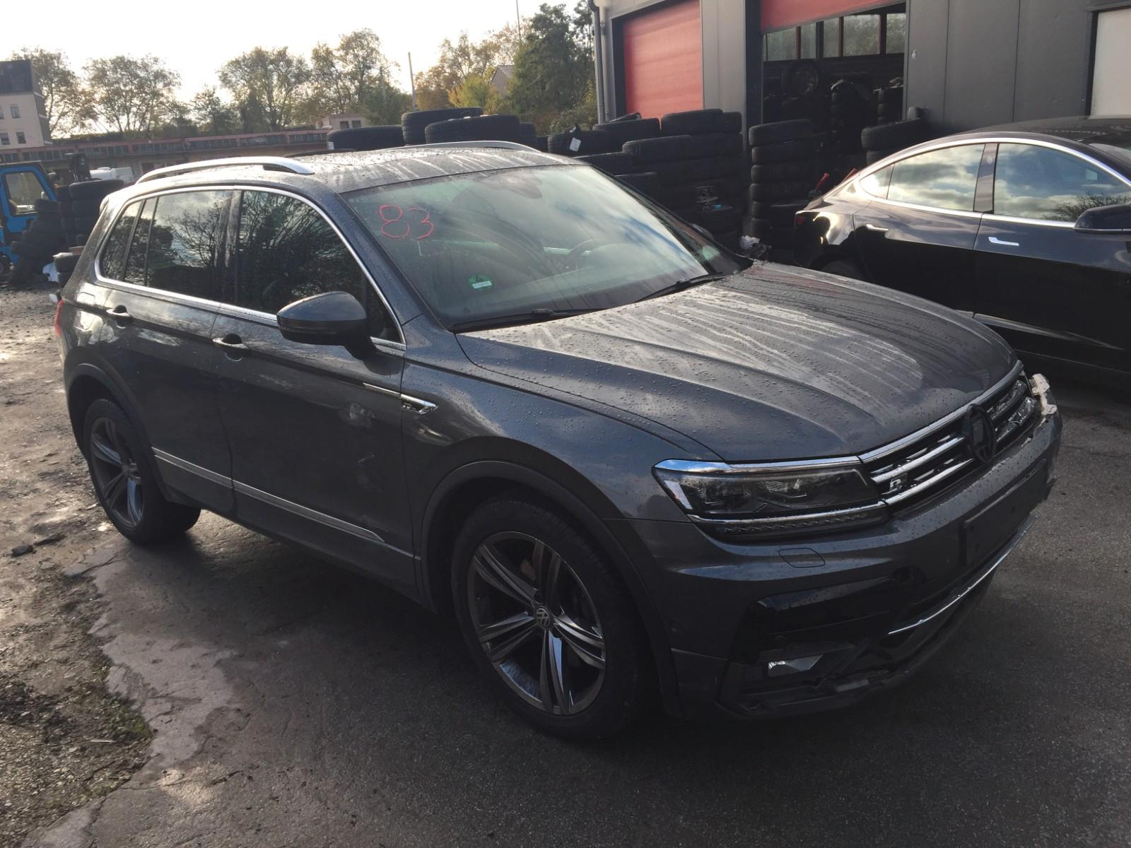 Volkswagen Tiguan  2,0  R-  Line  Highline  4Motion.