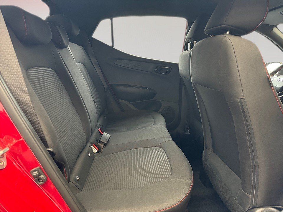 Fahrzeugabbildung Hyundai i10 1.0i 100PS N Line