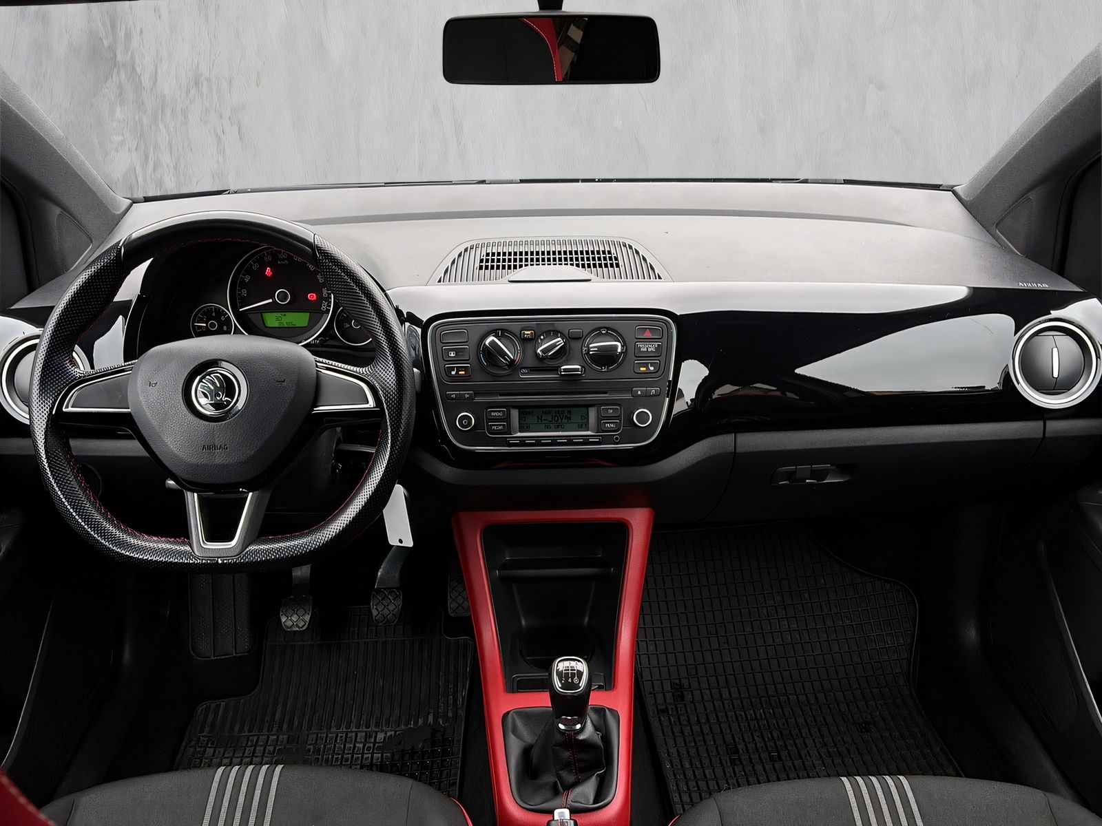 Fahrzeugabbildung SKODA Citigo Monte Carlo 1.0 MPI DAB SITZHEIZUNG KLIMA