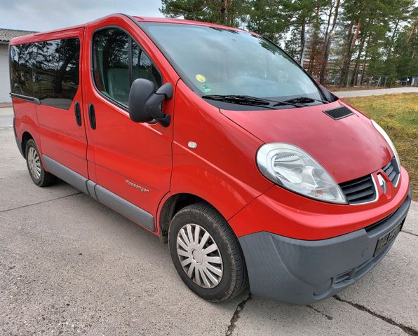 Renault Trafic Combi L1H1 2,7t DCI 115  Passenger AHK