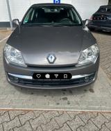Renault Laguna Expression 2.0 16V Expression - Renault Laguna mit Benzin-Antrieb: Limousine, 2.0
