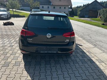 Volkswagen Golf - 3