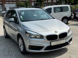 BMW 2 Active Tourer 216 i*Navi* - BMW 216 Gebrauchtwagen