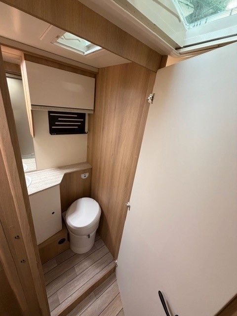 Fahrzeugabbildung Forster T 745 EF Vibe Edition *165PS*Autom.*TV*WLAN*Mark