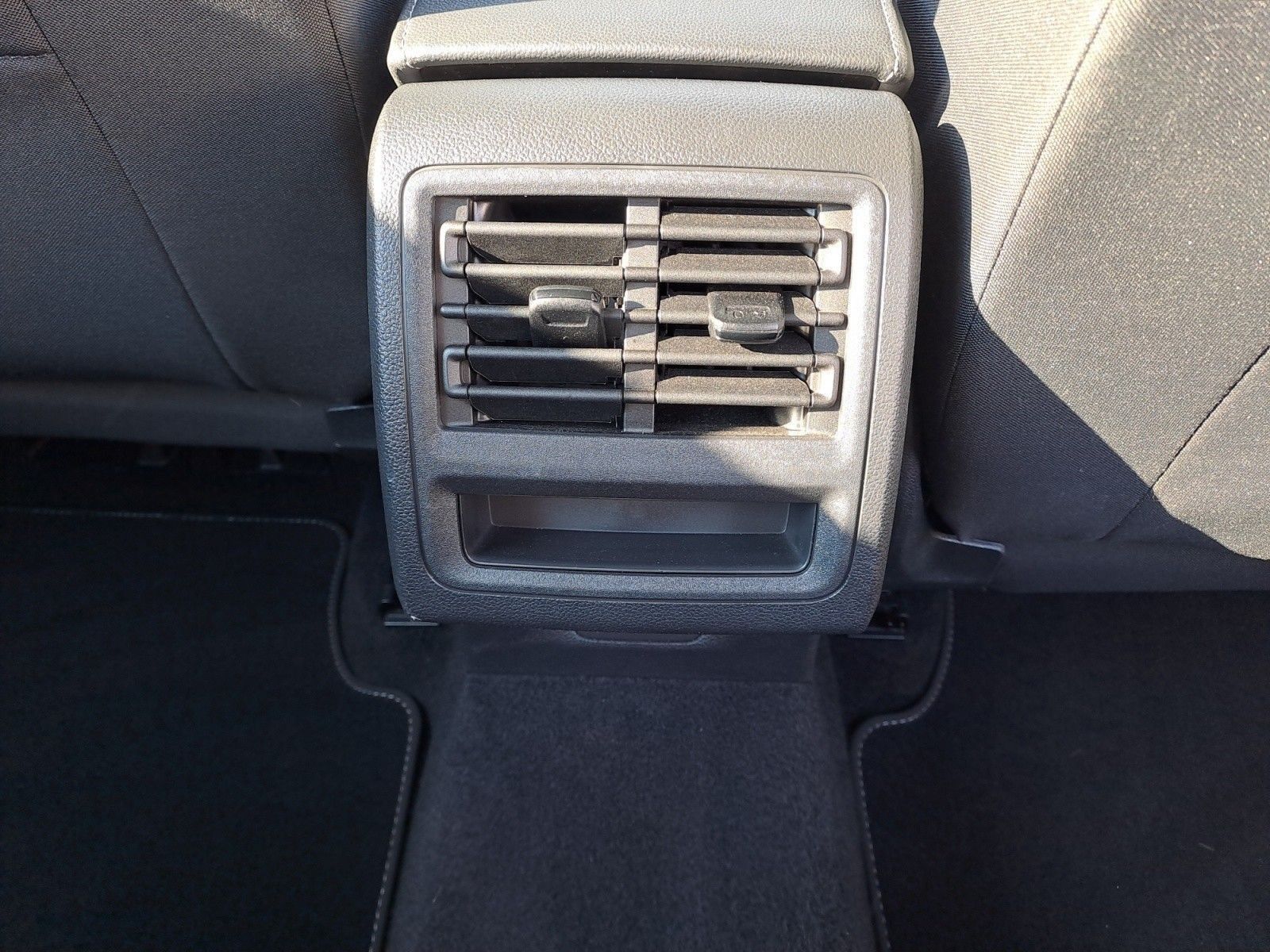 Volkswagen Golf - Bild 14