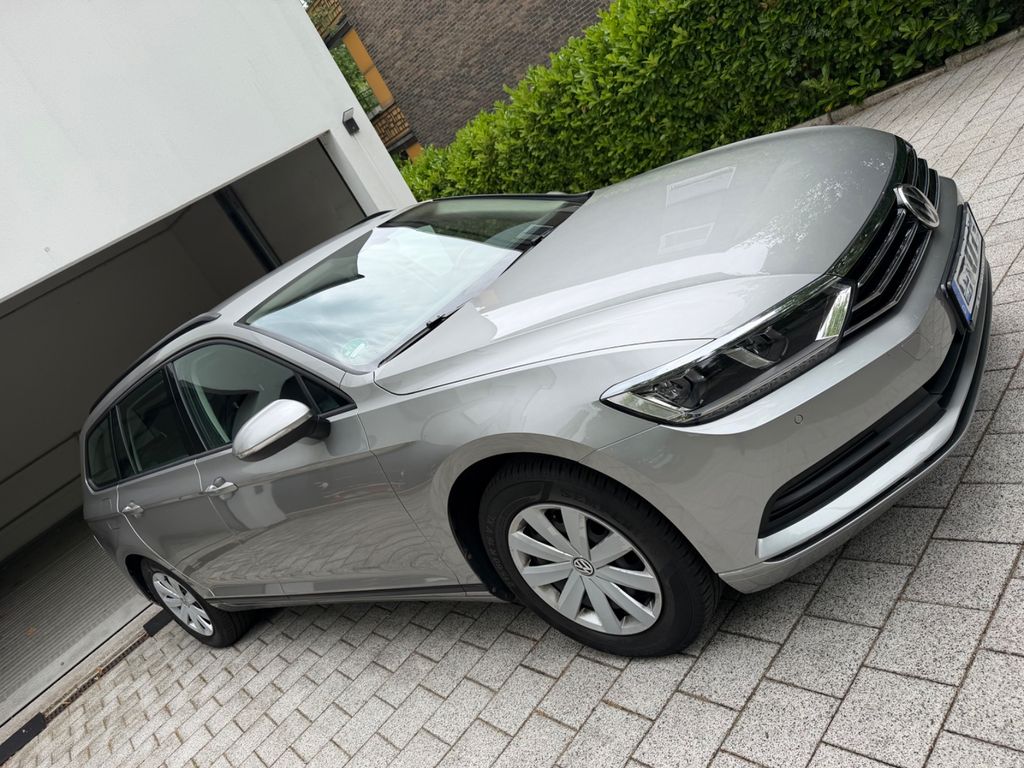 Image of Volkswagen Passat