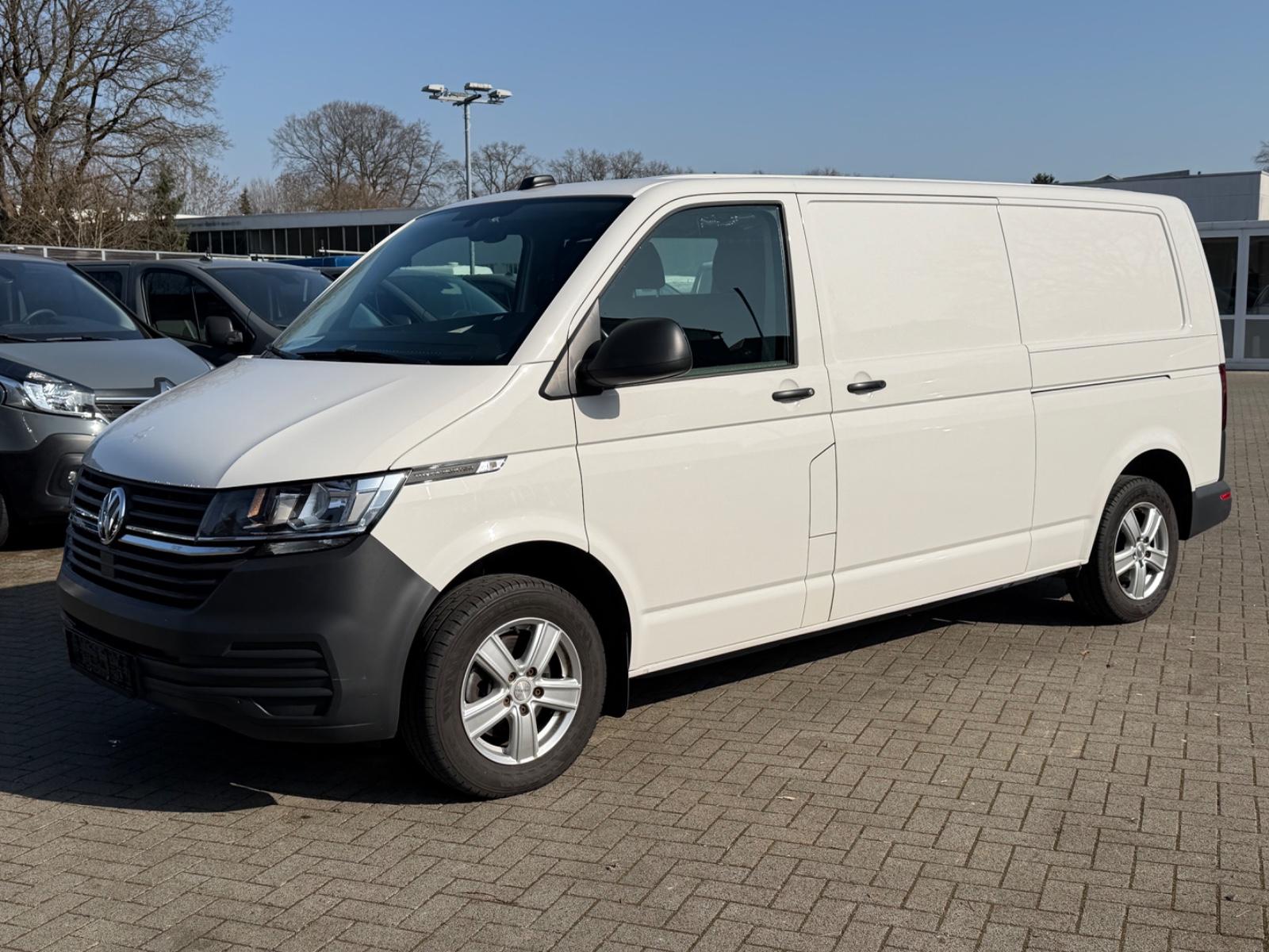 Volkswagen T6.1 TRANSPORTER LANG DSG 4MOTION/ACC/STANDHZ