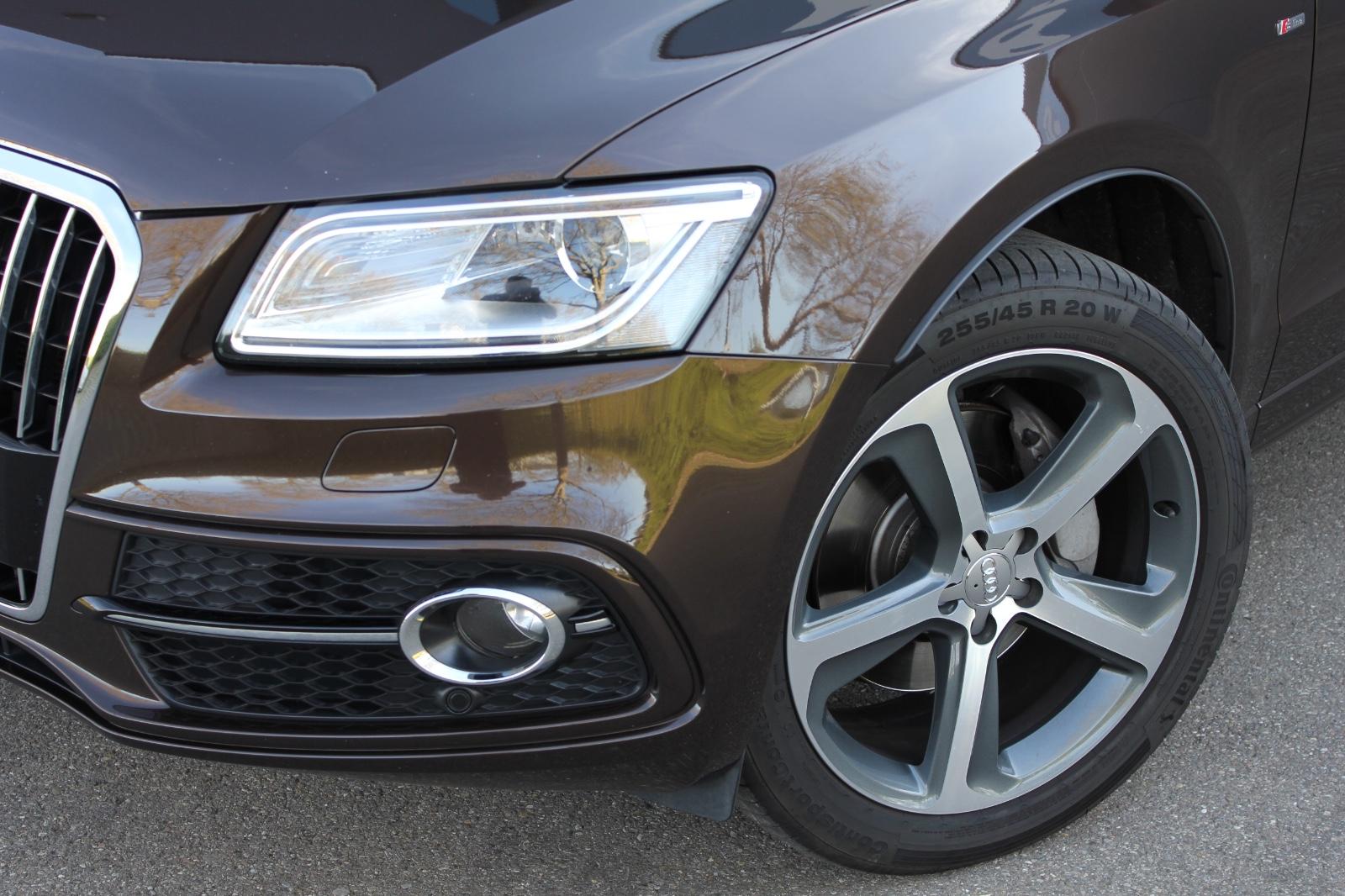 Audi Q5 3.0 TDI S tronic quattro  / Exterieur S-line/