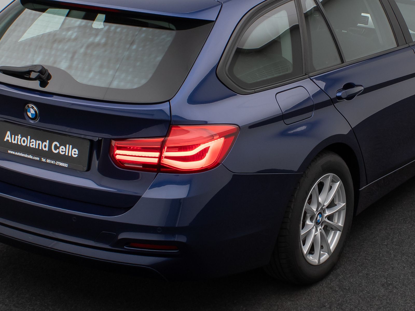 Fahrzeugabbildung BMW 320d xD Advantage Panorama Lordos AHK PDChint.