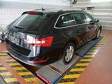 Skoda Superb Combi 2.0TDI DSG/SHZ/LED/ACC/PDC/el.HECK - Skoda Superb in Braunschweig